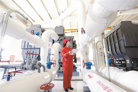 锦州采油厂欢三联合站地热工业化利用工程在8月顺利投产。.jpg