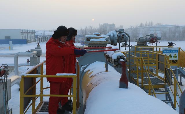 1735544278153330.jpg a1e5f5fd-27fb-4188-8adf-006436baa6db.jpg