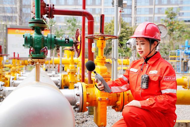 1773628684364028.jpg 绽放在油气田的“铿锵玫瑰”图二.jpg